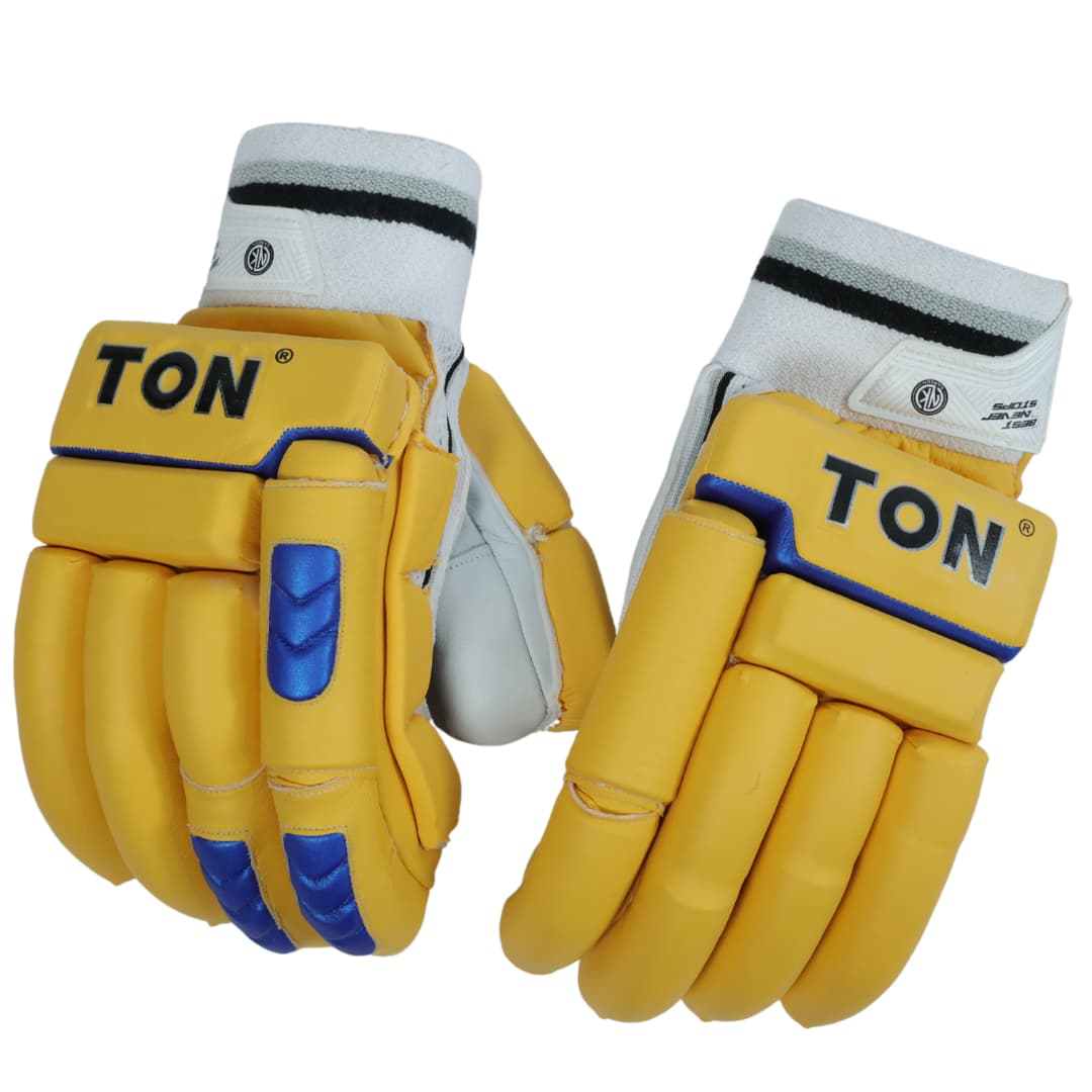 Ton Lightning Cricket Batting Gloves